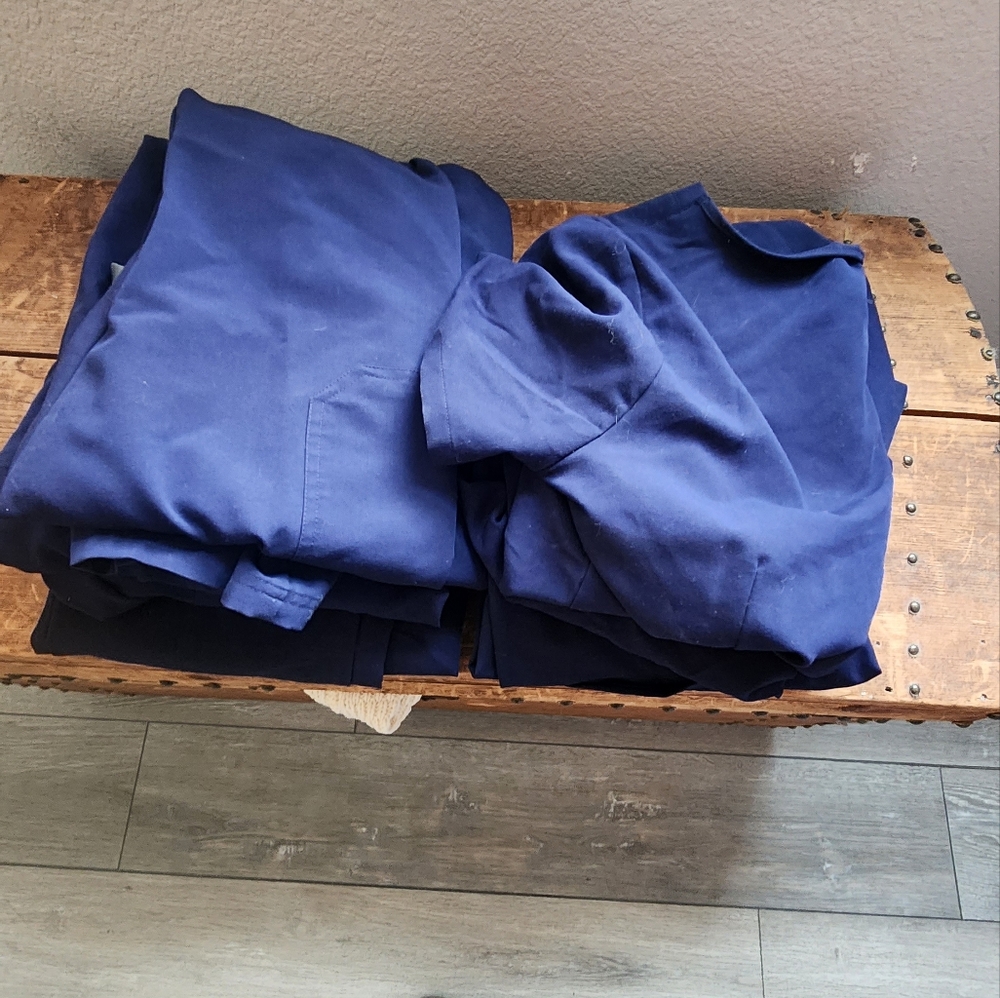 Four pairs of figs scrubs
